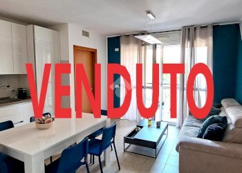 Three-room apartment Viale Martesana, Vimodrone - photo 1