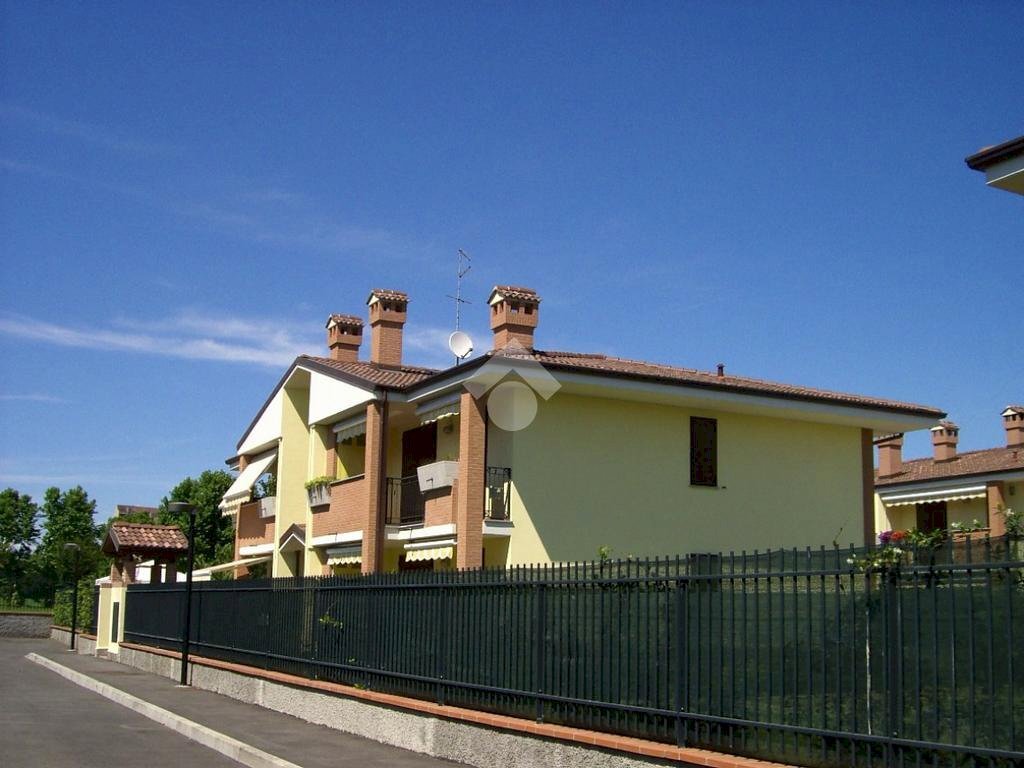 Three-room apartment Via Sant'Isidoro, Vimodrone - photo 1