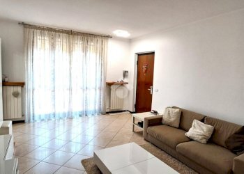Three-room apartment Via Sant'Isidoro, Vimodrone - photo 5