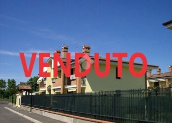 Three-room apartment Via Sant'Isidoro, Vimodrone - photo 1