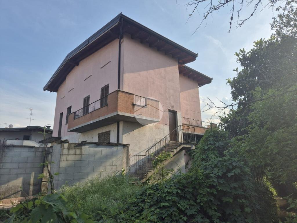 Two-room apartment Via Bereguardo, Vigevano - photo 1