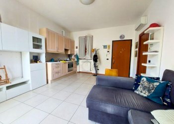 Two-room apartment Via 24 maggio, Vittuone - photo 2