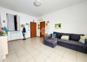 Two-room apartment Via 24 maggio, Vittuone - photo 3