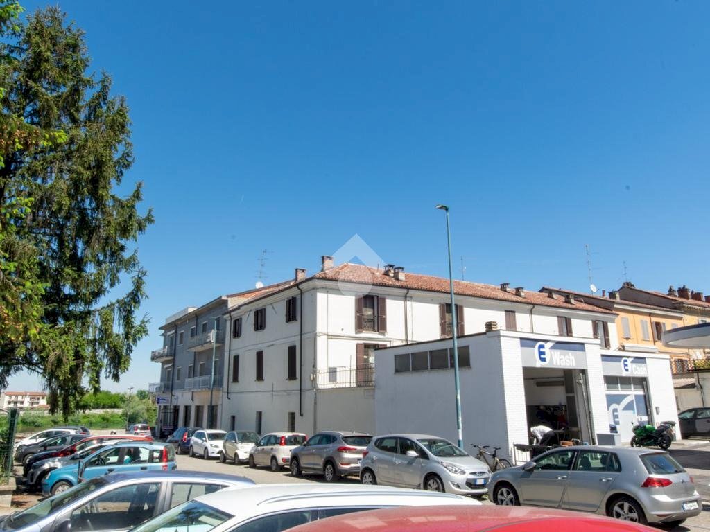 Quadrilocale Piazza XXV Aprile, Casale Monferrato - foto 1