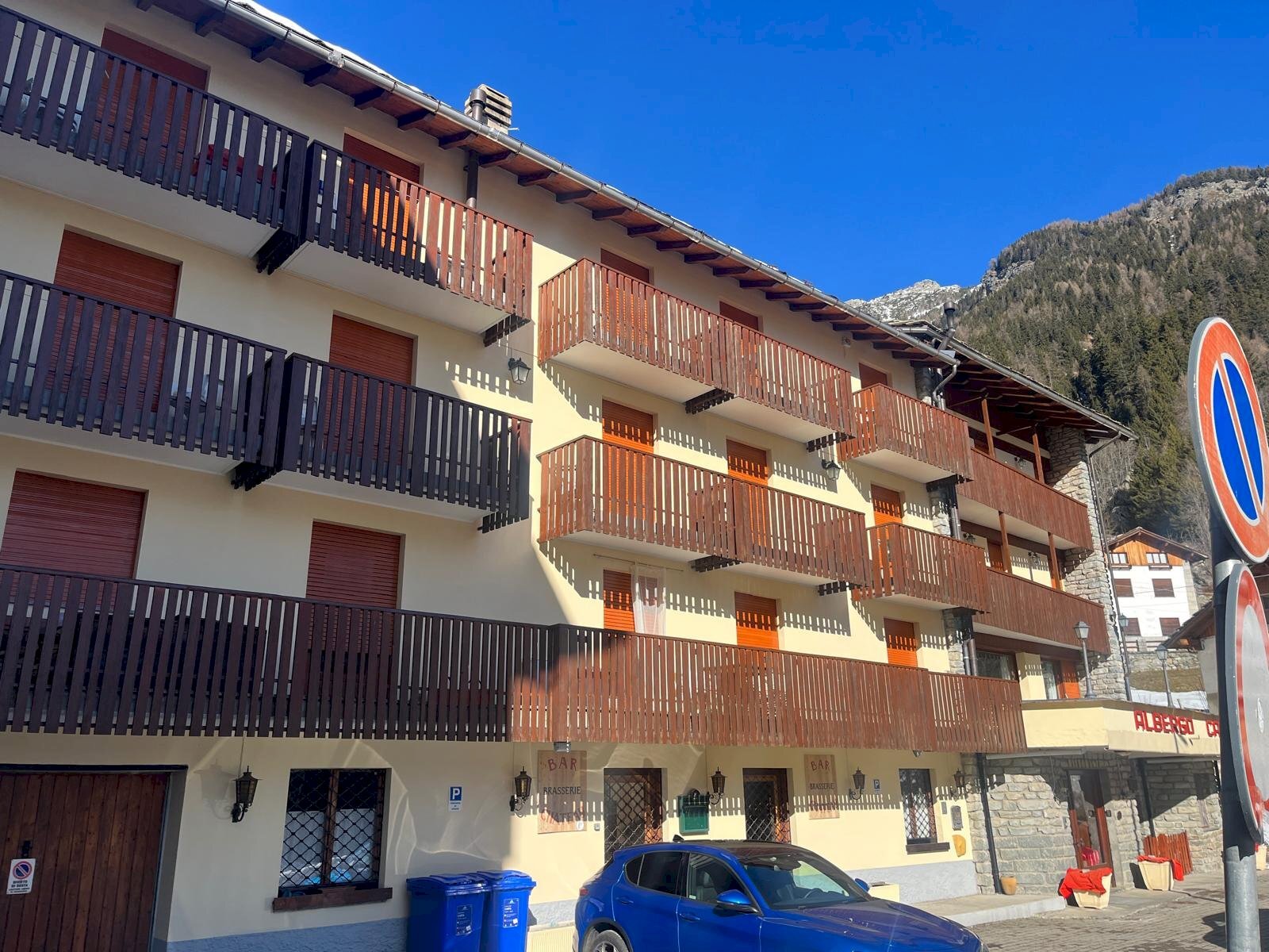 Hotel - Accommodation facility Frazione Dublanc, 53, Champorcher - photo 2