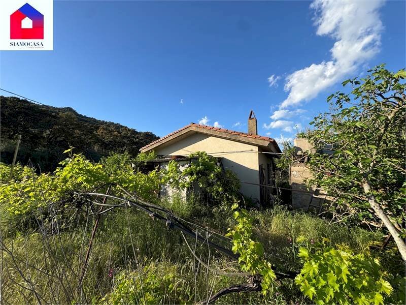 Portion of a house Guspini - photo 1