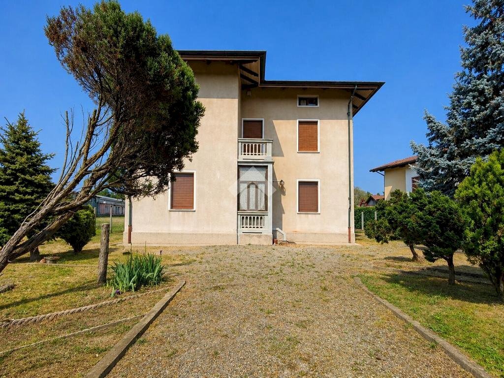 Villa V. II Giugno, Masserano - foto 1
