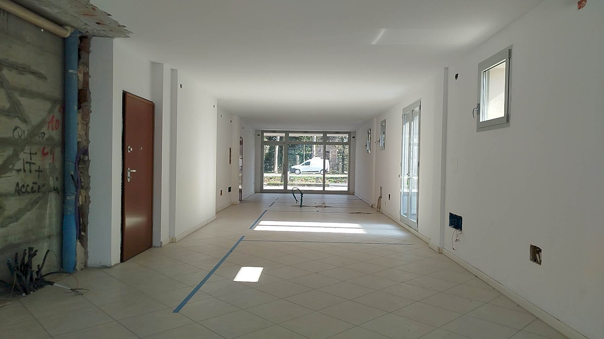 Negozio Mirandola - foto 1