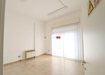 Office Via Madonna Piccola, Martina Franca - photo 10