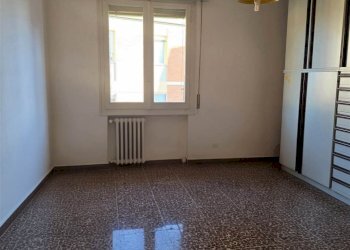 Four-room apartment Modena - photo 12