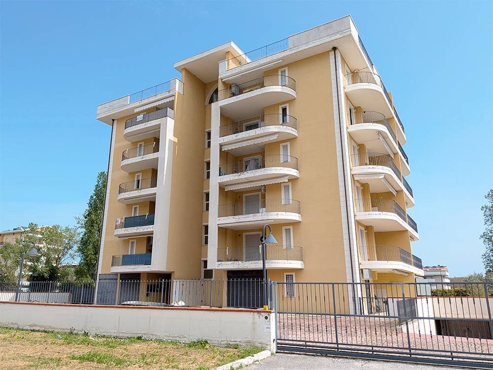 Foto 1 - Three-room apartment VIA ERCOLE FALO'
 
15, Alba Adriatica - photo 1