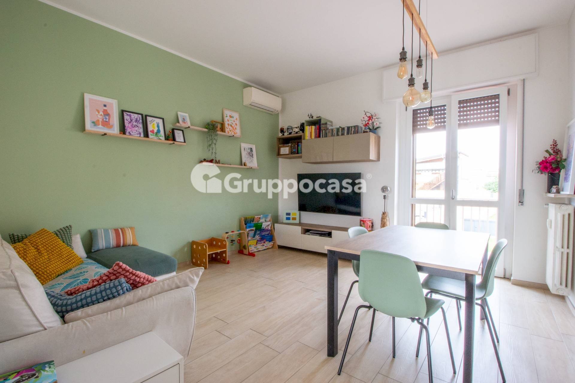 Foto 3 - Appartamento Via F.lli Sanchioli
 
2, Magenta - foto 3