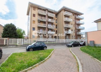 Foto 1 - Appartamento Via F.lli Sanchioli
 
2, Magenta - foto 1