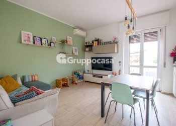 Foto 3 - Appartamento Via F.lli Sanchioli
 
2, Magenta - foto 3