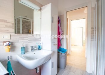 Foto 17 - Appartamento Via F.lli Sanchioli
 
2, Magenta - foto 17