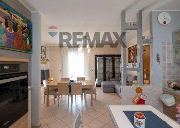 Sala da pranzo - Appartamento Via Appia
 
168, San Nicola la Strada - foto 3