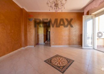 Stanza vuota - Quadrilocale via Giuseppe Rocco
 
21, Casoria - foto 14