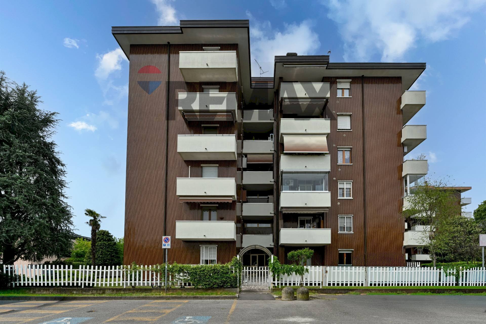 Edificio all\'aperto - Two-room apartment via Don amati 1
 
1, Pioltello - photo 2