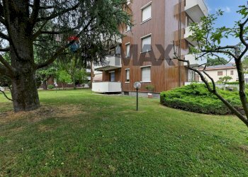 Edificio all\'aperto - Two-room apartment via Don amati 1
 
1, Pioltello - photo 5