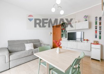 Sala da pranzo - Two-room apartment via Don amati 1
 
1, Pioltello - photo 15