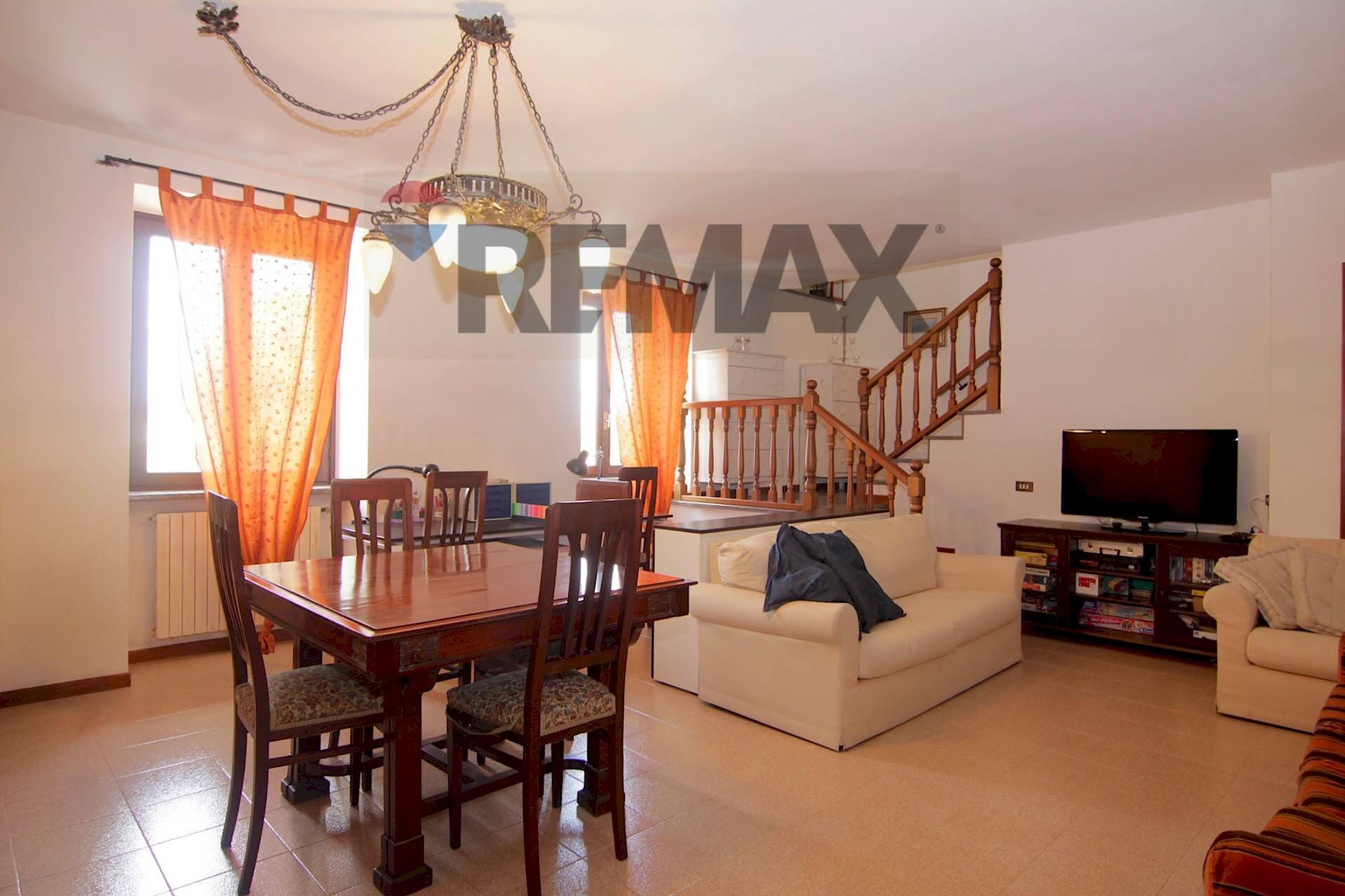 Sala da pranzo - Casa semi indipendente via Cerea
22, Gazzada Schianno - foto 3