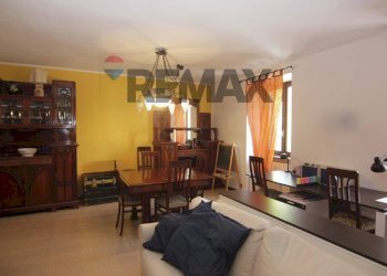 Sala da pranzo - Semi-detached house via Cerea
 
22, Gazzada Schianno - photo 6