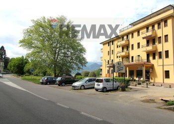 Edificio all\'aperto - Cafeteria - Cold Bar Via Fortino
 
18, Laveno-Mombello - photo 10