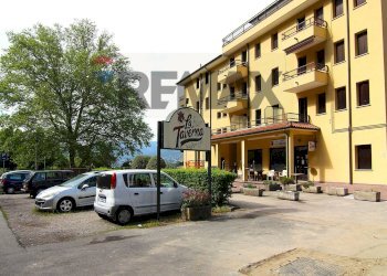 Edificio all\'aperto - Cafeteria - Cold Bar Via Fortino
 
18, Laveno-Mombello - photo 11