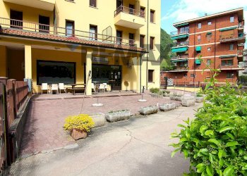 Edificio all\'aperto - Cafeteria - Cold Bar Via Fortino
 
18, Laveno-Mombello - photo 13