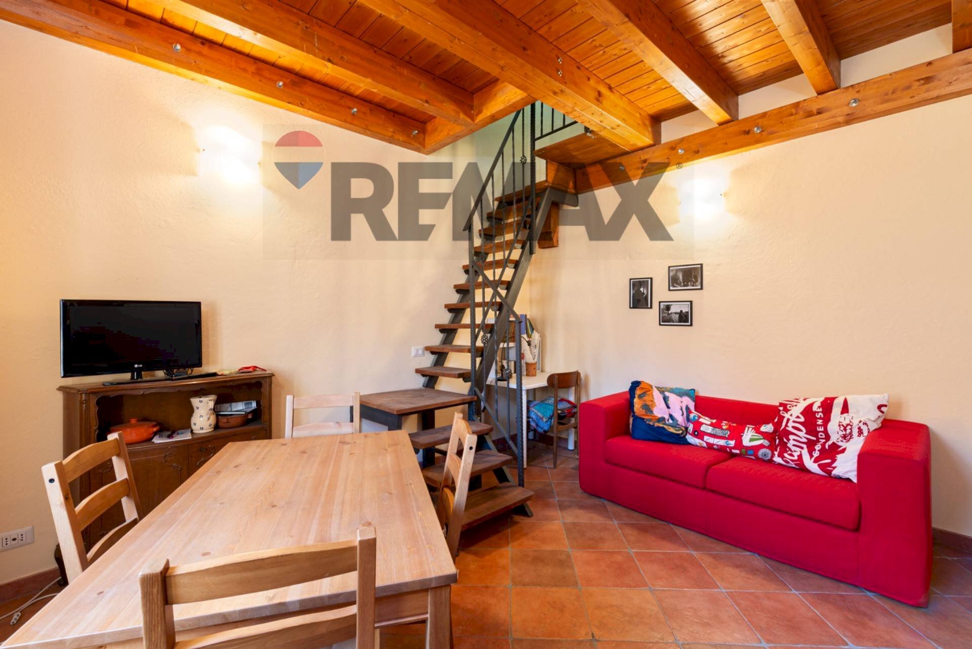 Sala da pranzo - Three-room apartment Via Capena
 
1, Capena - photo 3