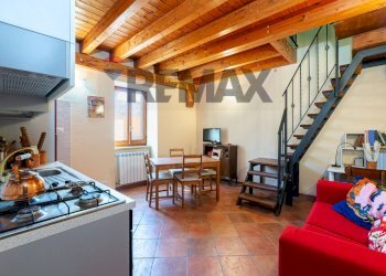 Sala da pranzo - Three-room apartment Via Capena
 
1, Capena - photo 1