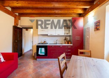 Sala da pranzo - Three-room apartment Via Capena
 
1, Capena - photo 5