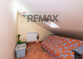 Camera / camera da letto - Three-room apartment Via Capena
 
1, Capena - photo 7