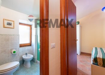 Bagno - Three-room apartment Via Capena
 
1, Capena - photo 14