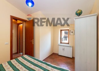 Camera / camera da letto - Three-room apartment Via Capena
 
1, Capena - photo 17