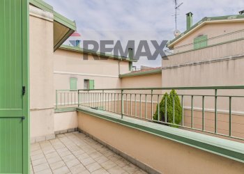 Terrazza - Trilocale Via Cesare Pavese
 
2, Motta Visconti - foto 7