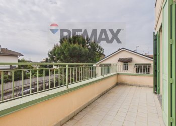 Terrazza - Trilocale Via Cesare Pavese
 
2, Motta Visconti - foto 28