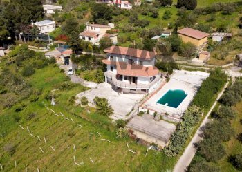 Casa all\'aperto - Villa CONTRADA MANCUSI
 
snc, Villafrati - foto 12