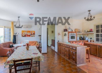 Sala da pranzo - Villa CONTRADA MANCUSI
 
snc, Villafrati - foto 23