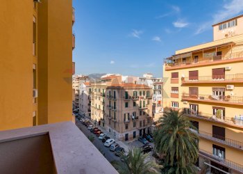 Edificio all\'aperto - Four-room apartment Viale Regina Margherita
 
9, Palermo - photo 6