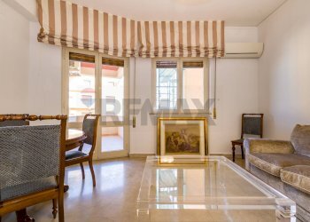 Sala da pranzo - Four-room apartment Viale Regina Margherita
 
9, Palermo - photo 13