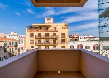 Balcone - Four-room apartment Viale Regina Margherita
 
9, Palermo - photo 15
