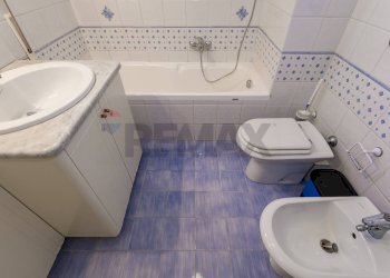 Bagno - Four-room apartment Viale Regina Margherita
 
9, Palermo - photo 21