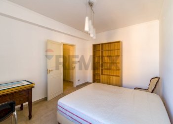 Camera / camera da letto - Four-room apartment Viale Regina Margherita
 
9, Palermo - photo 23