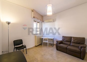 Soggiorno - Four-room apartment Viale Regina Margherita
 
9, Palermo - photo 25