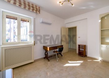 Stanza vuota - Four-room apartment Viale Regina Margherita
 
9, Palermo - photo 29