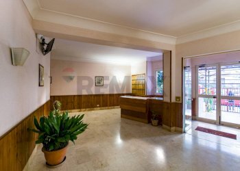 Ricezione / Lobby - Four-room apartment Viale Regina Margherita
 
9, Palermo - photo 37