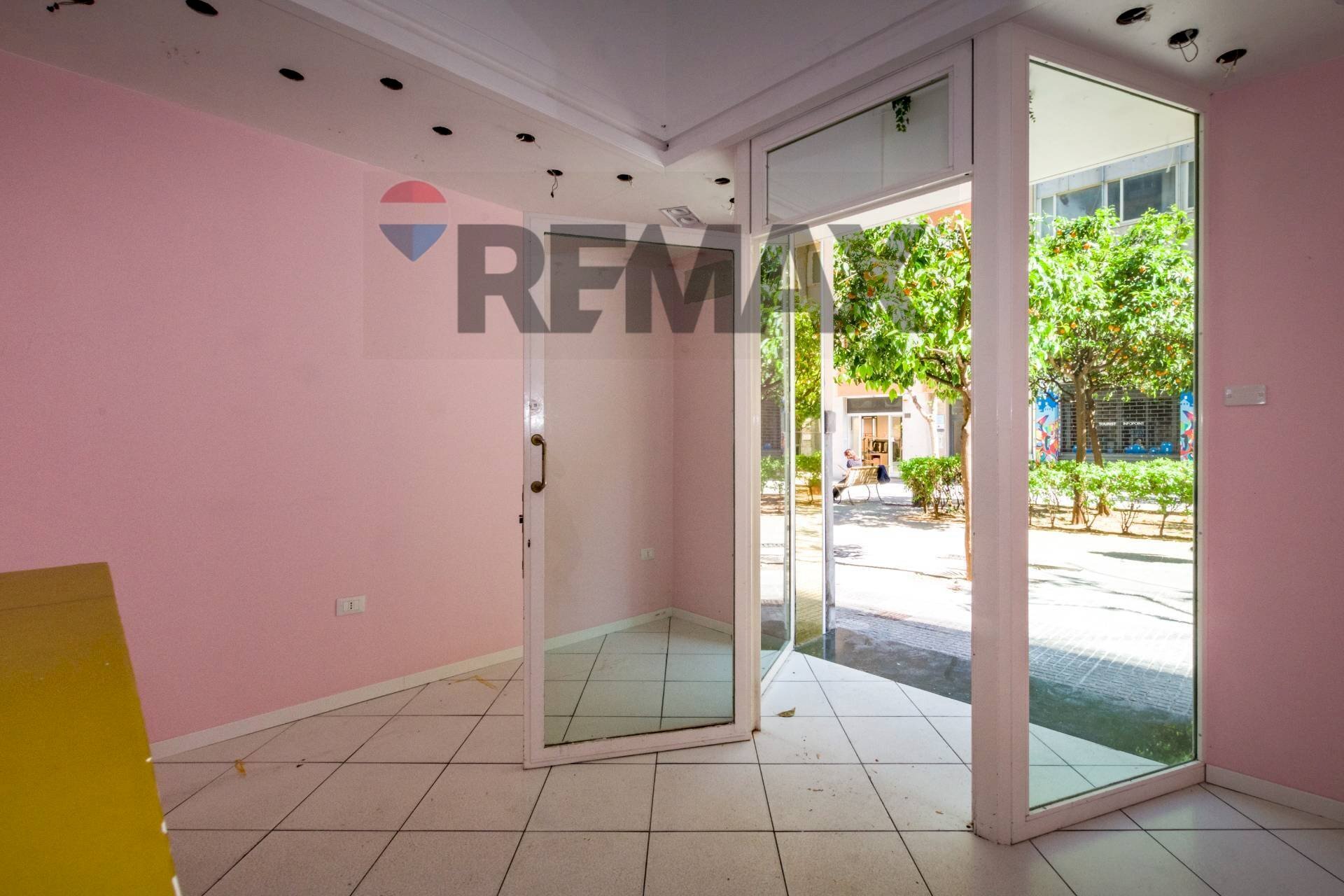 Stanza vuota - Commercial Premises Via Principe Di Belmonte
 
97, Palermo - photo 1