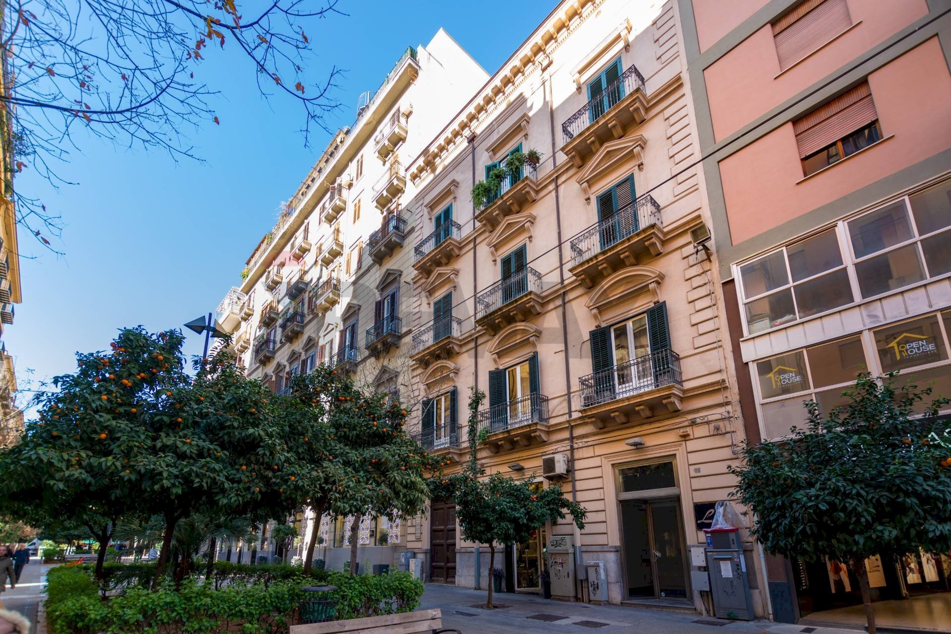 PROSPETTO - Commercial Premises Via Principe Di Belmonte
 
97, Palermo - photo 2