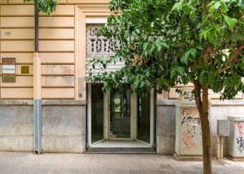 Edificio all\'aperto - Commercial Premises Via Principe Di Belmonte
 
97, Palermo - photo 4